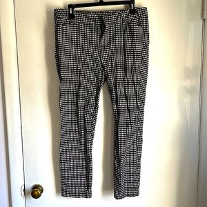 Black & white straight leg pants